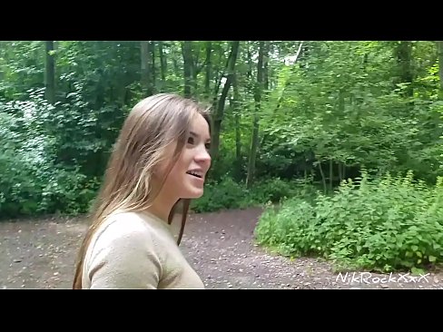 ❤️ Nanolo-kevitra an'i Evelina aho fa hanao firaisana eny amin'ny toerana be olona! Eny hoy izy. Avy eo dia notsofiko tao anaty borikiny izy ary nikotrika tao am-bavany. Dia tezitra izy. ️❌ Super sex aminay ❌❤